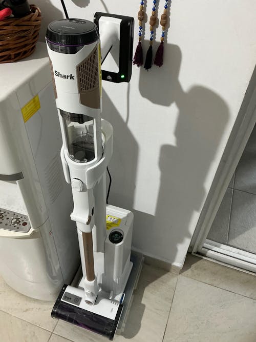 Shark Detect Clean&Empty Auto-Empty Sistemli Şarjlı Dikey Süpürge 2L