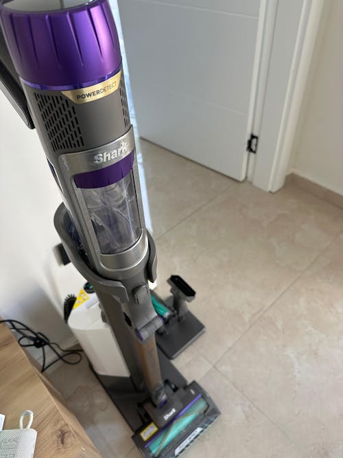 Shark PowerDetect Clean&Empty Auto-Empty Sistemli Pet Başlıklı Şarjlı Dikey Süpürge