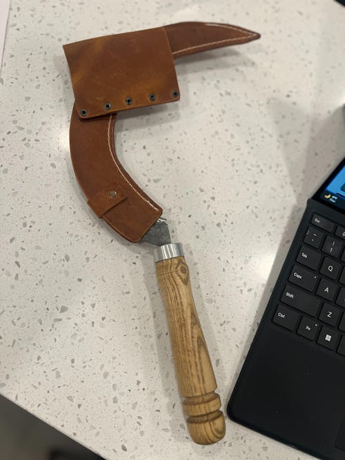 Hand-Forged Large Sickle, ⌀19 cm (7.5 inches) Blade, Leather Belt Attachment