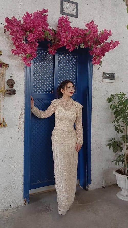 Luxury Cream Long Sleeves Evening Dress SS696