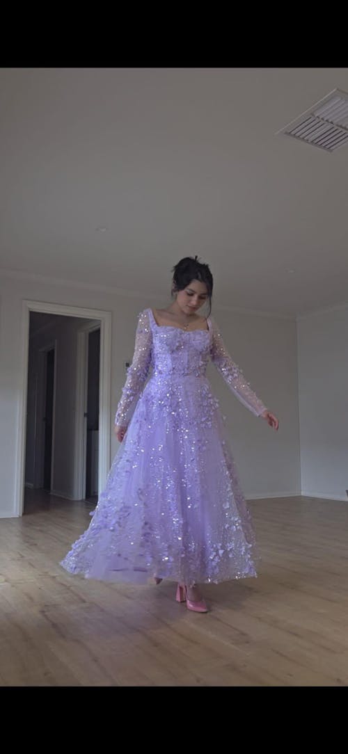 Luxury 3D Flower Gray Long Sleeves Evening Dress SS353