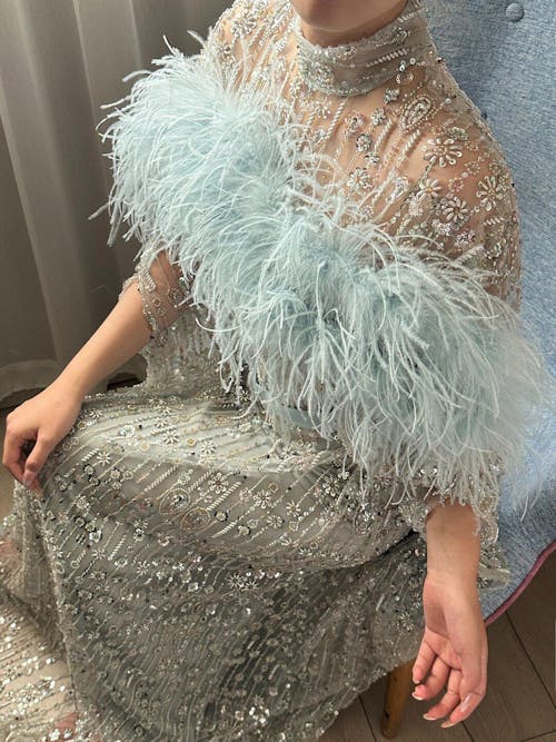 Luxury Beaded Dubai Kaftan Feathers Evening Dress with Cape Sleeves SS665