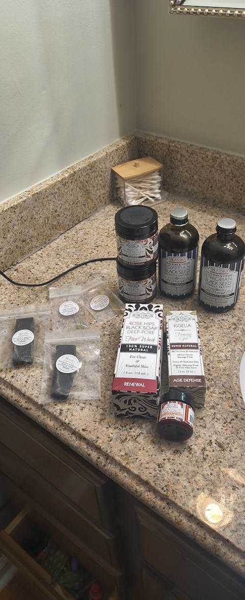 100% Pure Namibian Marula Extra Virgin Oil (Cold Pressed, Wild Harvested)