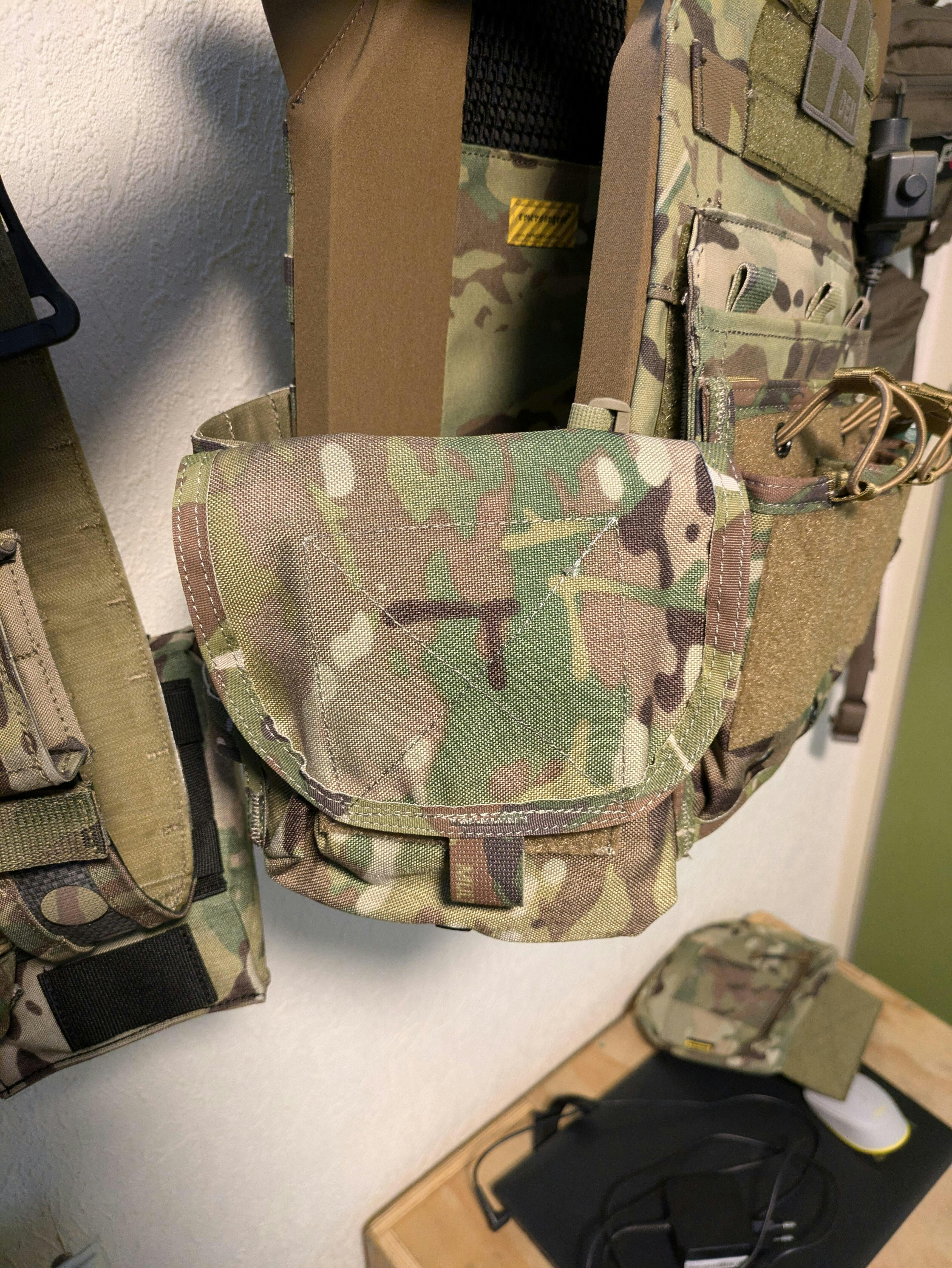 実物/ Paraclete 50cal ポーチ Multicam Paraclete style 50cal pouch