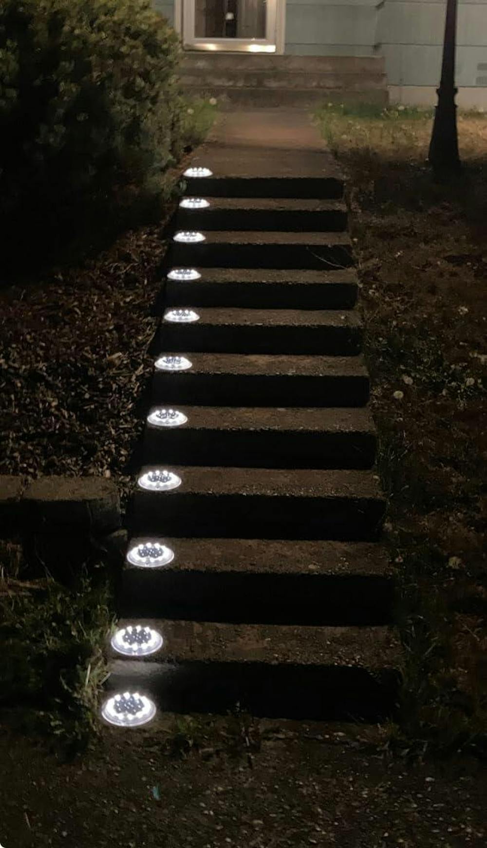 Recessed Solar Deck Lights, 12 LEDs and IP67 Waterproof - Ideal for Walkway, Step, Driveway, and Poolside