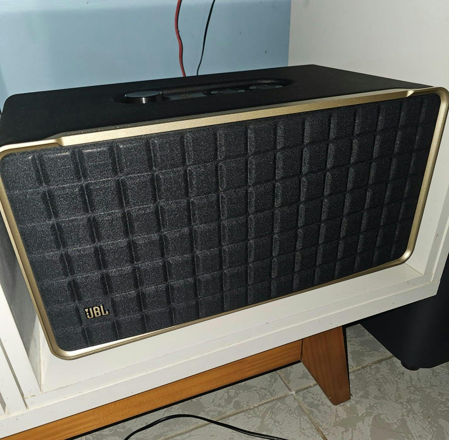 Caixa De Som Jbl Authentics 300 100w Rms