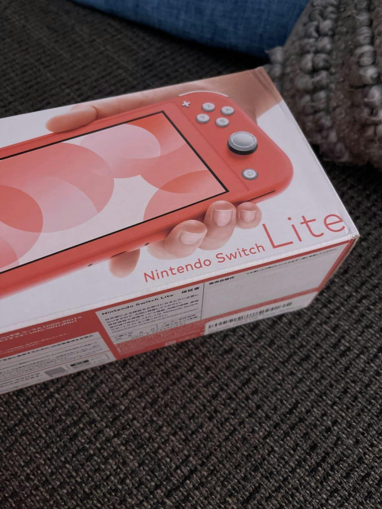 Nintendo Switch Lite Coral - Animal Crossing