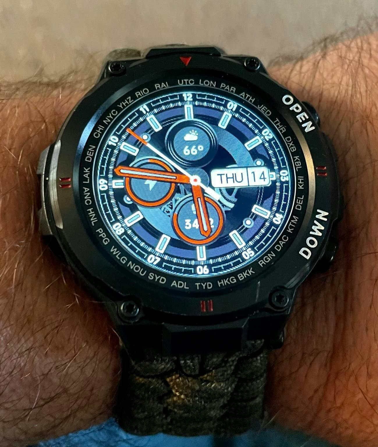 Luxium Crusader Durable Smart Watch mi-on-sale-fit-reloj