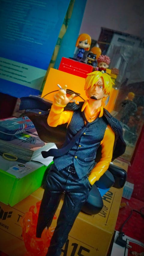 One Piece | Vinsmoke Sanji Peripheral Cook Anime Action Figure | 31 Cm |