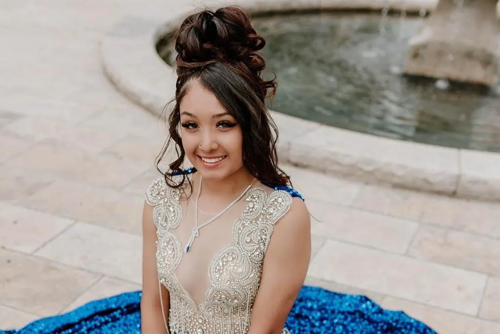 Royal Blue Long Sleeve Mermaid Prom Dress with Appliques and Beads main image 1