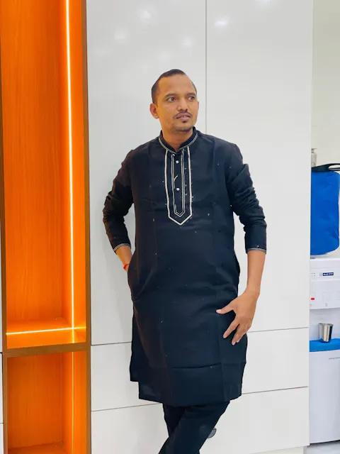 Luxury Silk Blend Kurta For  Men – Timeless Ethnic Fashion