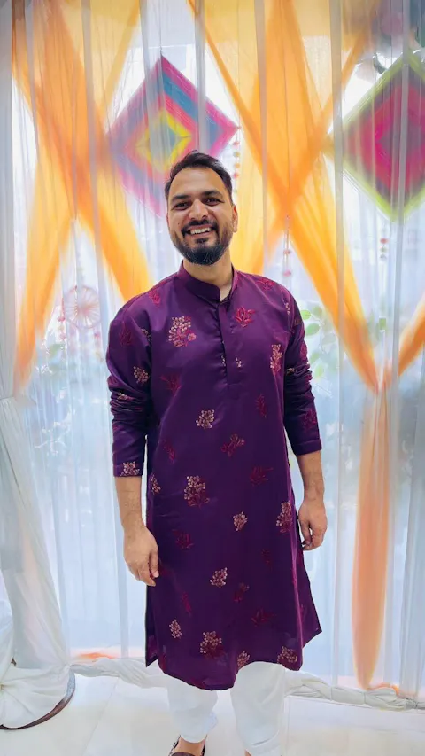 Classic Floral Silk Embroidered Kurta & Pajama Set