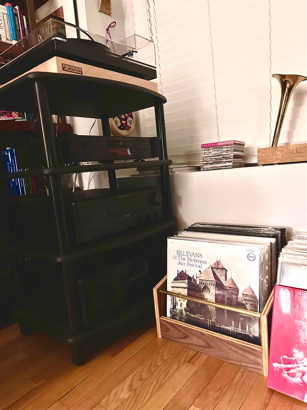 Walnut "Soundcheck" Vinyl Record Crate