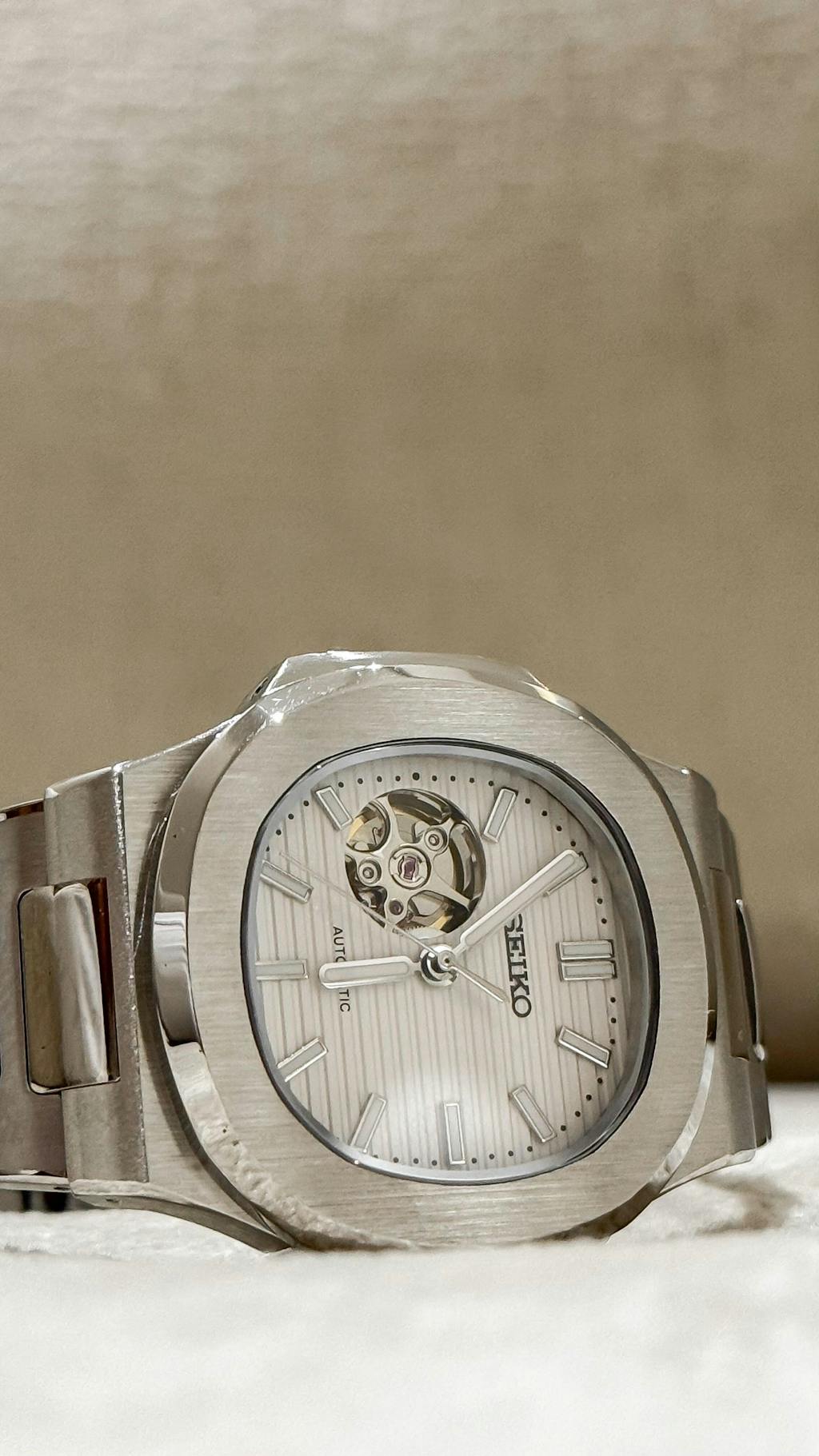 SILLNAUT OPEN HEART WHITE MOD