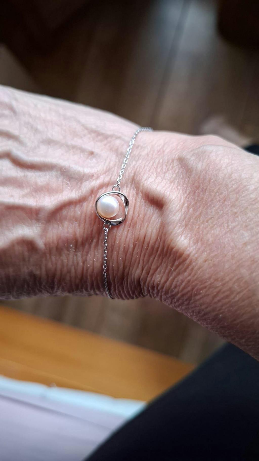 Sterling Silver Natural Pearl Mobius Circle Bracelet, Pearl and Twist Circle Bracelet, Genuine Freshwater Pearl Bracelet