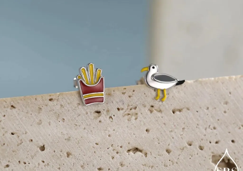 Quirky Mismatched Seagull and French Fries Stud Earrings in Sterling Silver, Enamel Coated Chips and Seagull Earrings, Bird Earrings