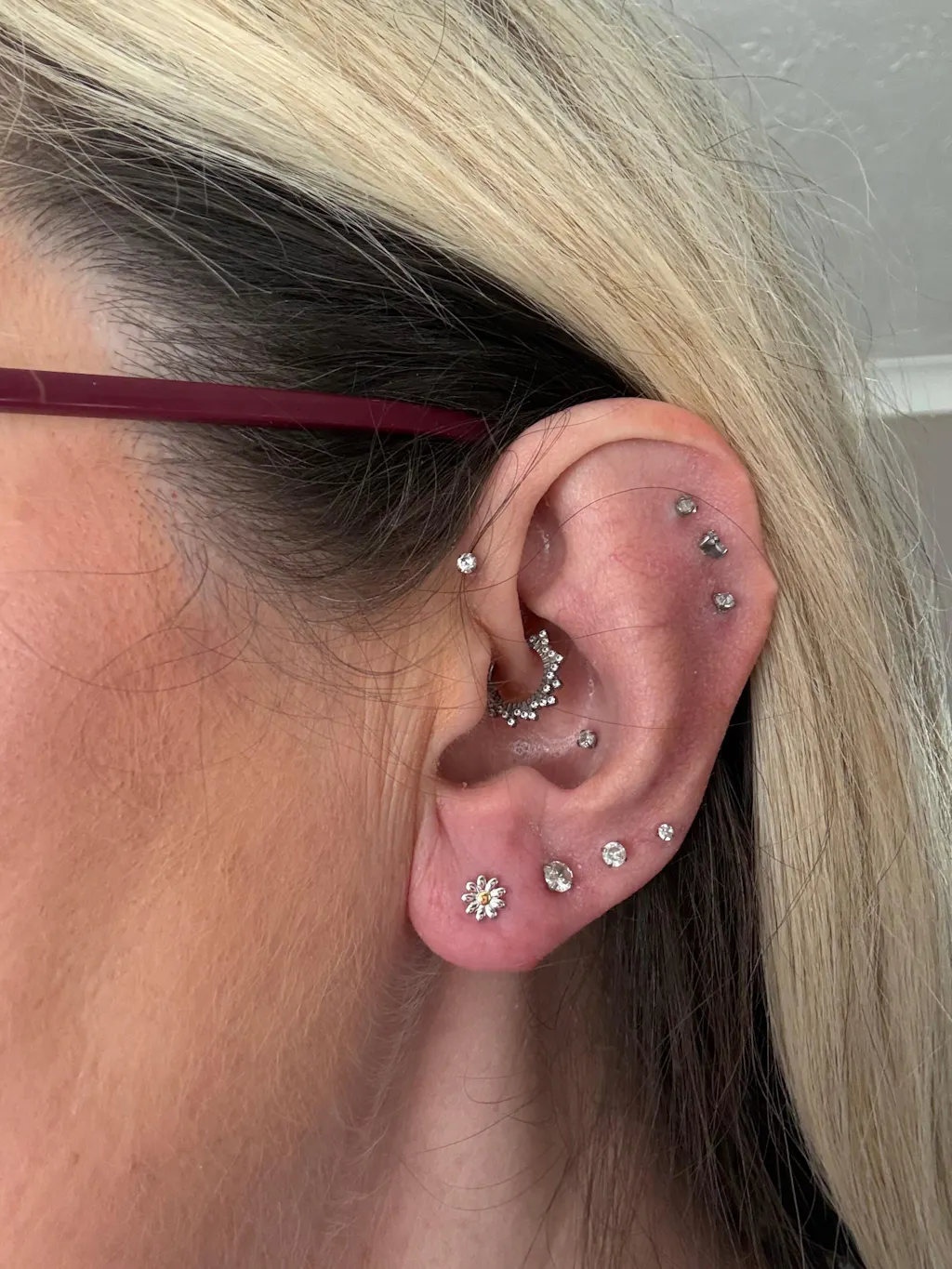 Daisy 16G Internally Threaded Flat Back Earrings in Sterling Silver