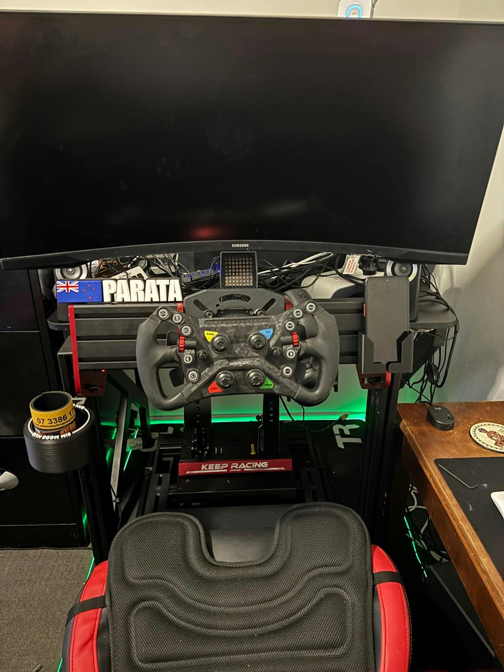 F1-Style Cup Holder for Sim Rigs – Aluminium Profile Mount