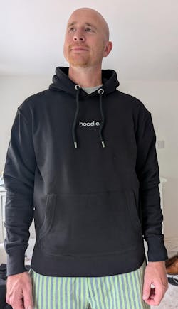 simple. hoodie. black.
