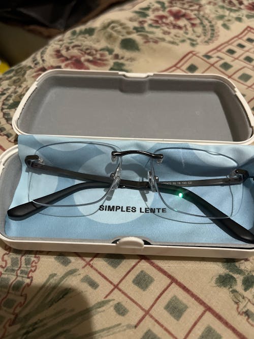 Armação | Sem Aro Quadrado Médio EB1 Bronze