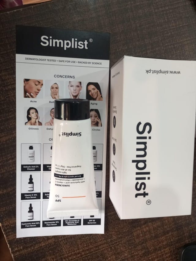 SPF 50 Sunscreen (Lightweight & No White Cast)