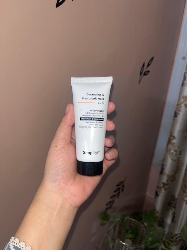 10% Ceramides & Hyaluronic Acid Moisturizer