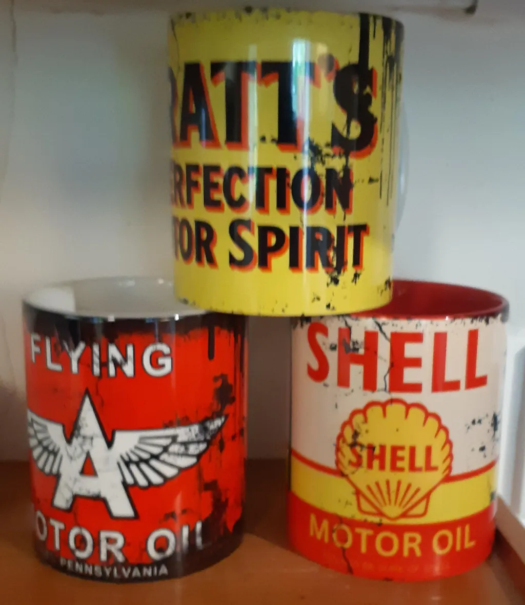 Shell Motor Oil Mug – Vintage Petrol Can Gift