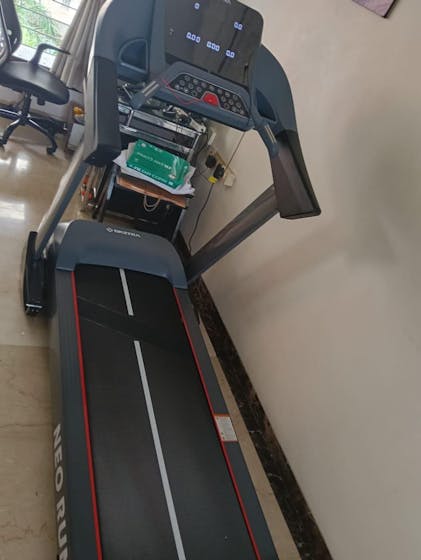 Sketra Neo Run Treadmill - Sketra