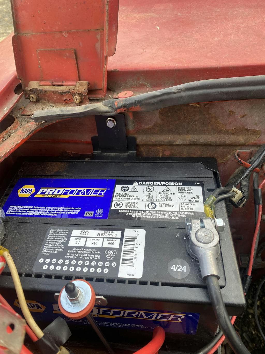 S30 BATTERY HOLD DOWN DATSUN 240Z 260Z 280Z