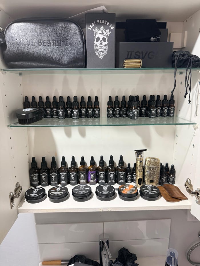 The Gentleman’s Kit (Includes Wireless + Heated Styling Brush)