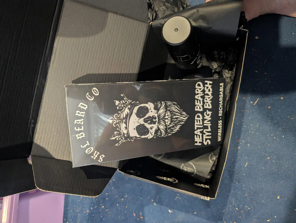 The Gentleman’s Kit (Includes Wireless + Heated Styling Brush)