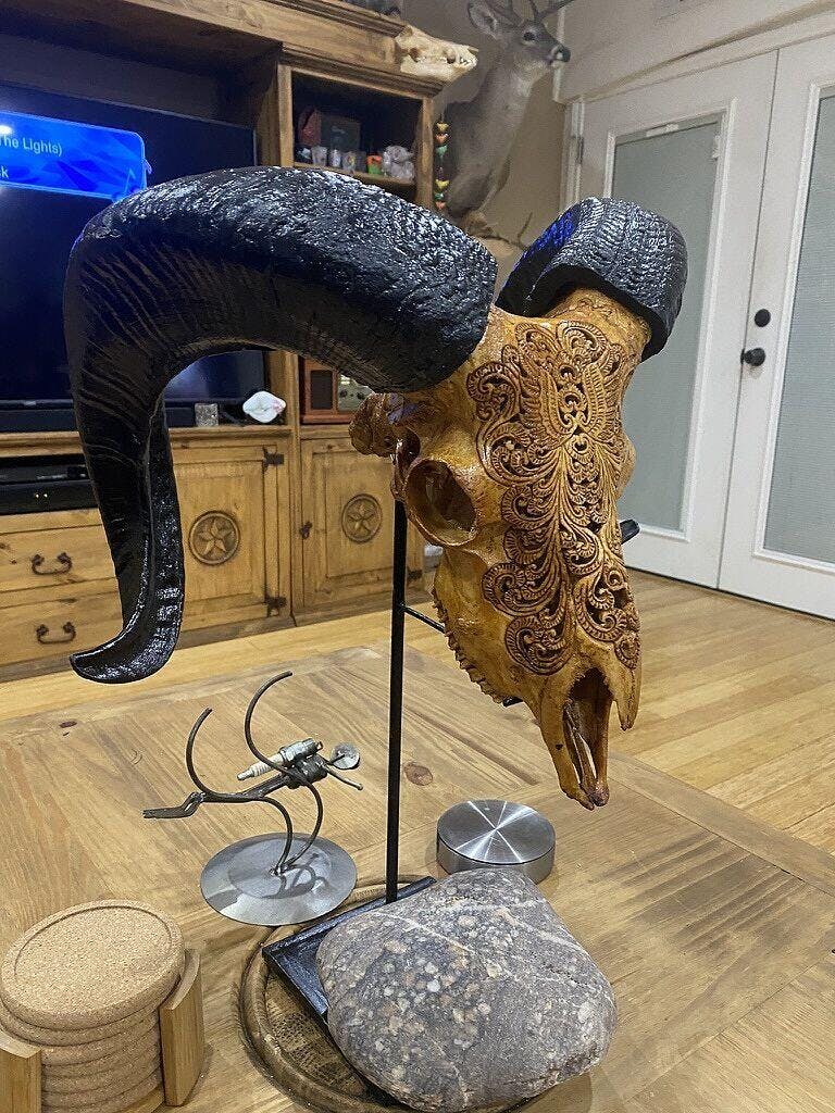 Ram Skulls - Metallic Stand – Skull Bliss