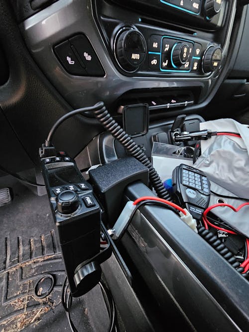 Radio Mount | 2014-2019 Silverado Sierra With Full-Length Center Floor Console