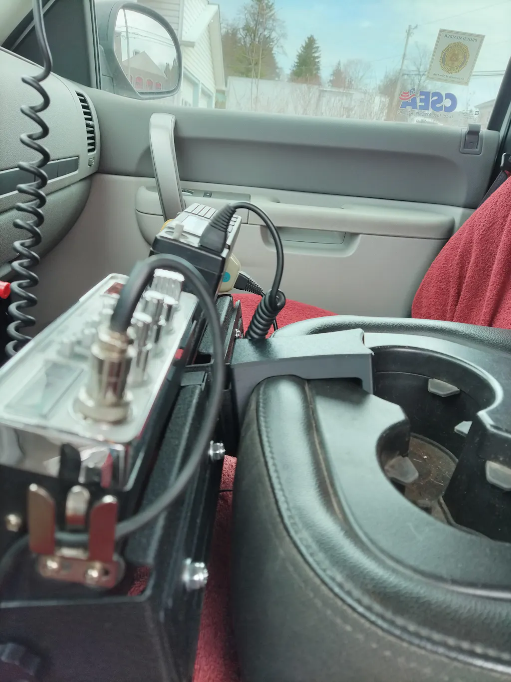 Radio Mount | 2007-2013 Silverado Sierra – Split Bench Seat With 2 Cup Holders