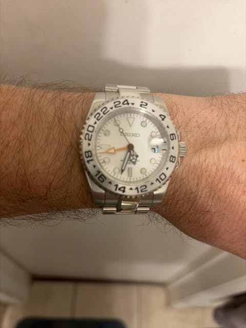 Mod Explorer II White