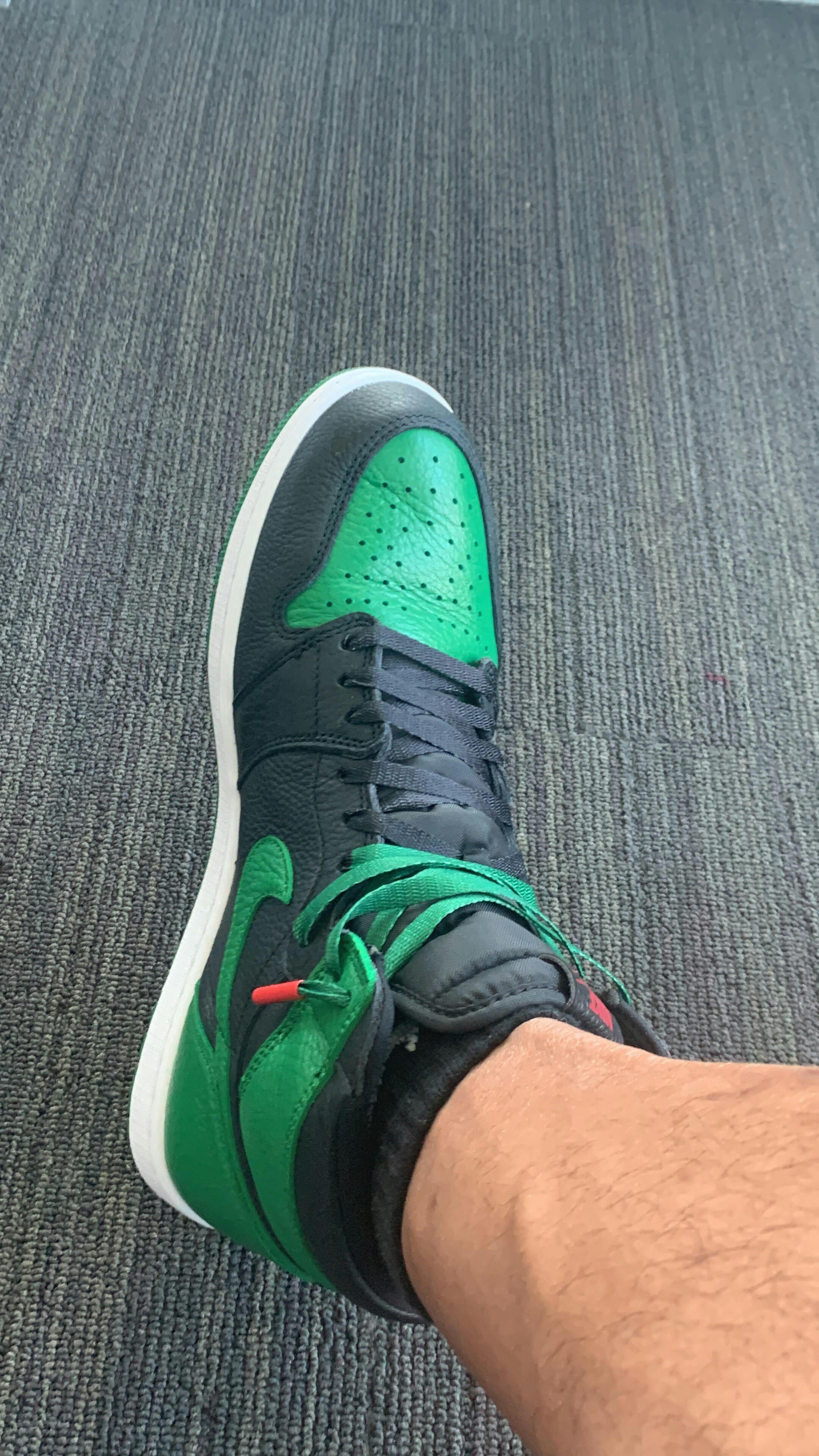 jordan 1 pine green laces