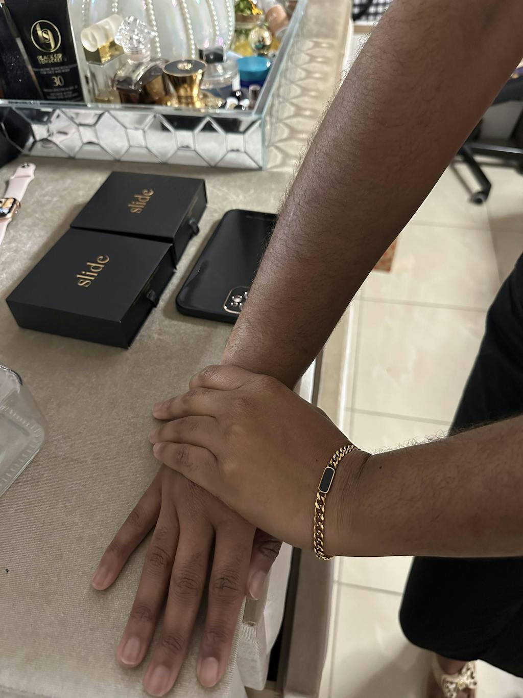 HONEY monthly jewelry box Slide Jewelry