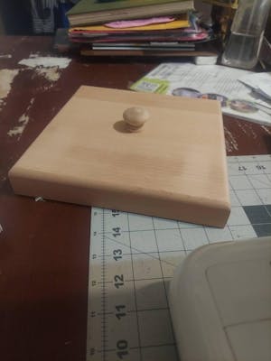 Quilter's Clapper 9-Inch Square for Pressing Quilt Blocks by Central and Main