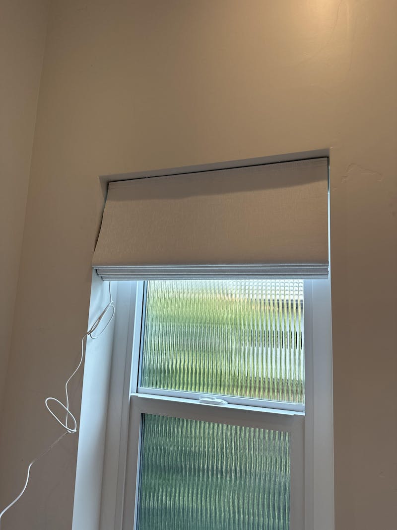 SmartWave Motorized Cordless Roman Shades 100% Blackout Graceful