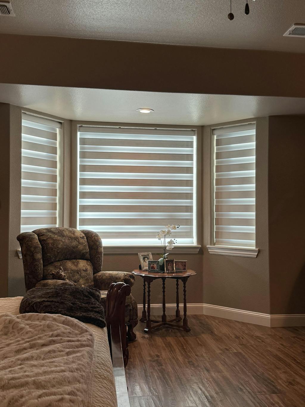 SmartWave Motorized Zebra Shades 95% Blackout 3.9 Inches Galaxy