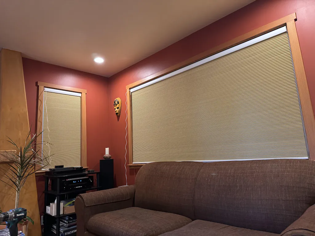 SmartWave Motorized Blackout Cellular Shades Hazel