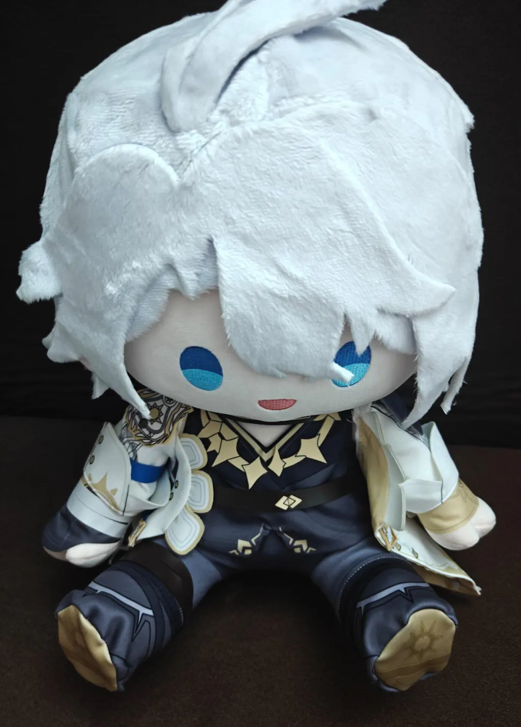 【Free Shipping】Smile House Fanart White Hair Staring Eyes Open Mouth 40CM Plush Doll