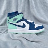Pantofi Sport Air Jordan 1 Mid Mystic-Navy