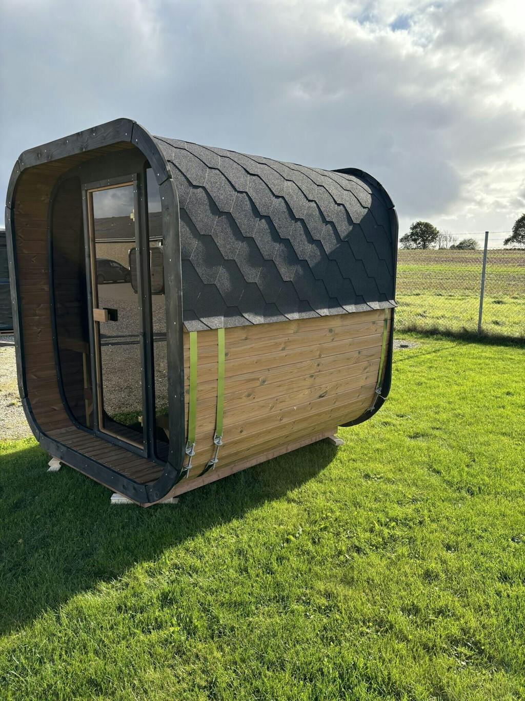 SaunaLife CL7G 6-Person Cube-Series Outdoor Sauna Kit