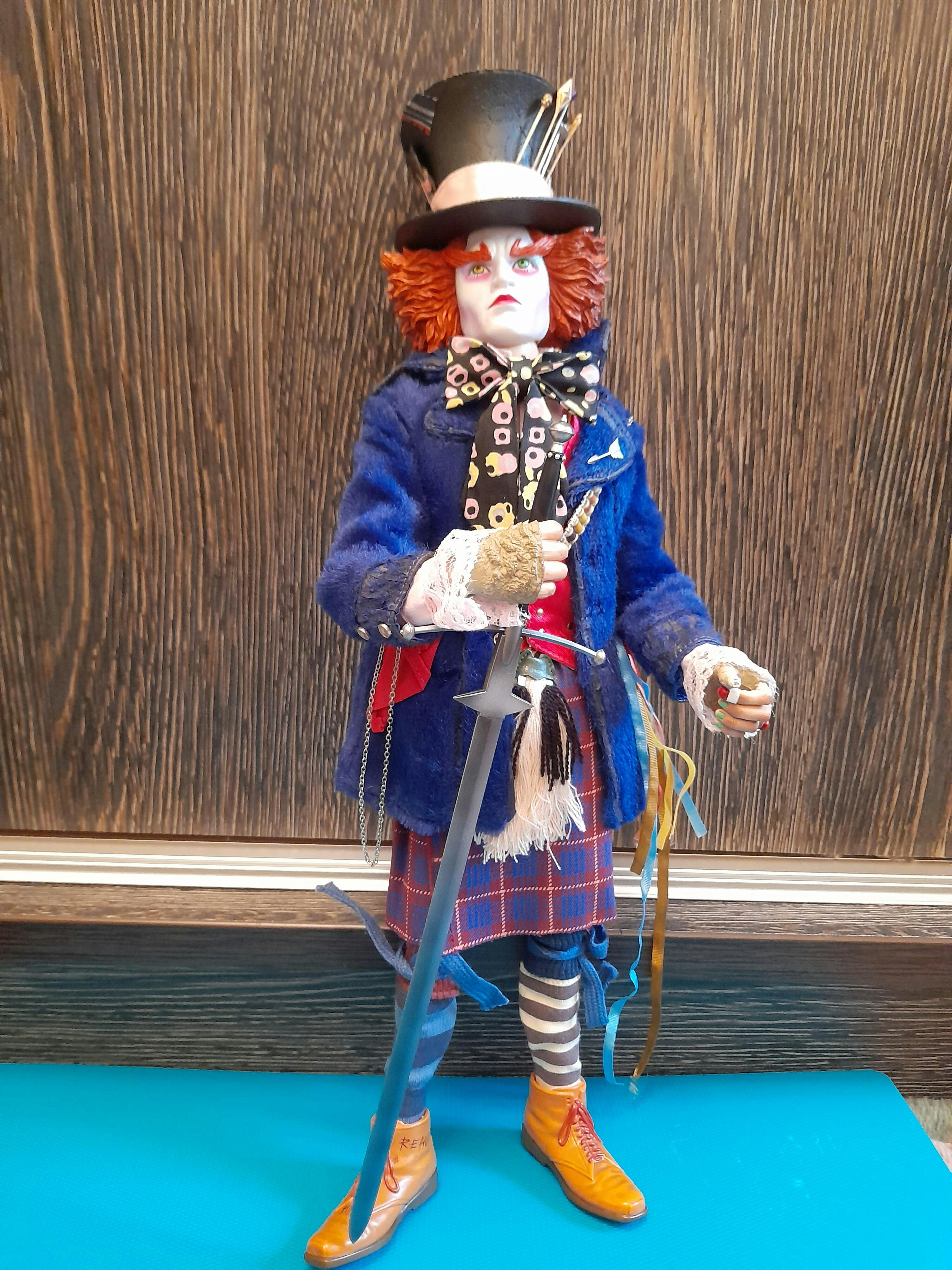 Alice in Wonderland (2010) - Mad Hatter - Real Action Heroes #511