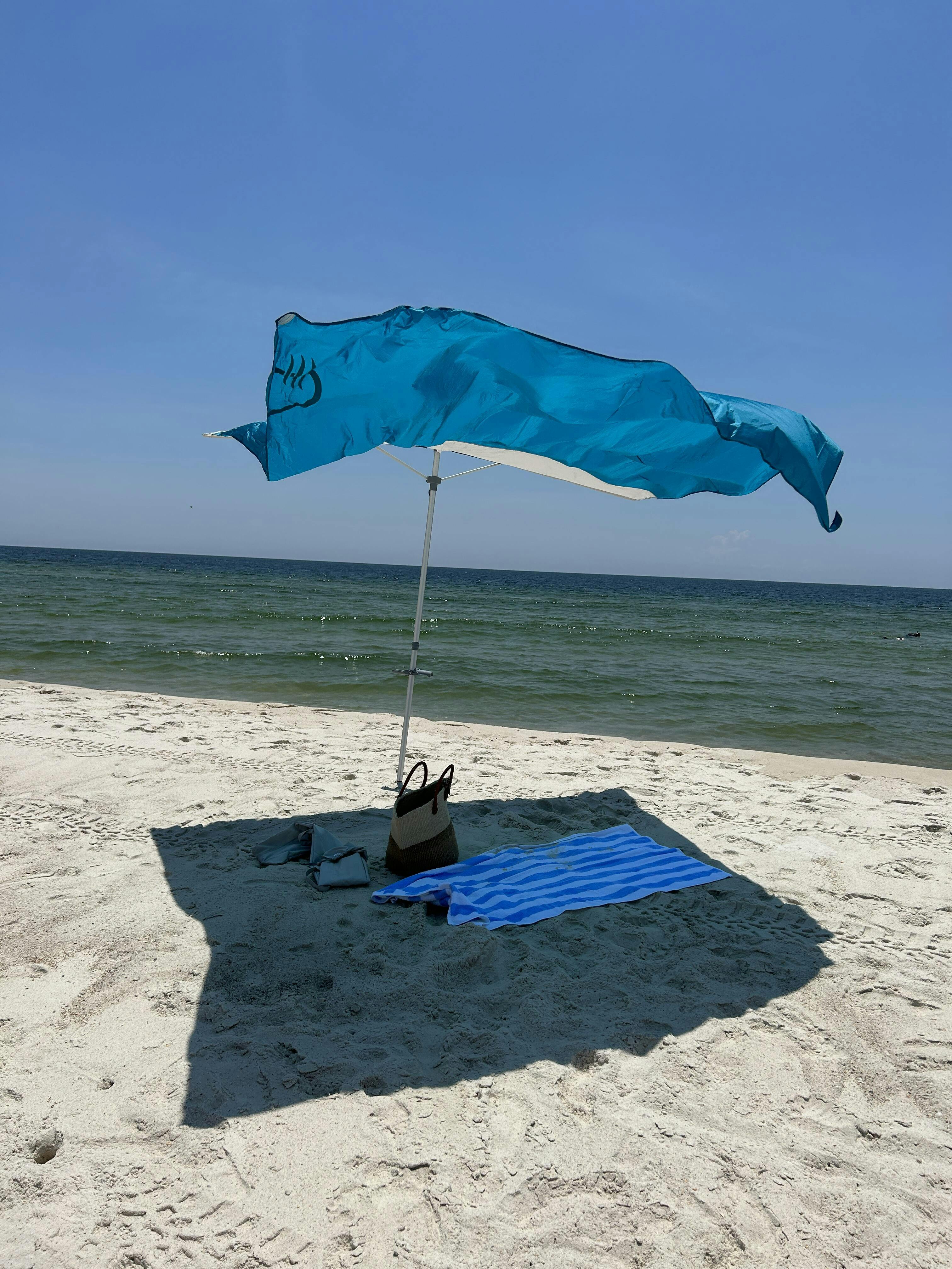 Solbello Shade - The Ultimate Beach Shade Umbrella