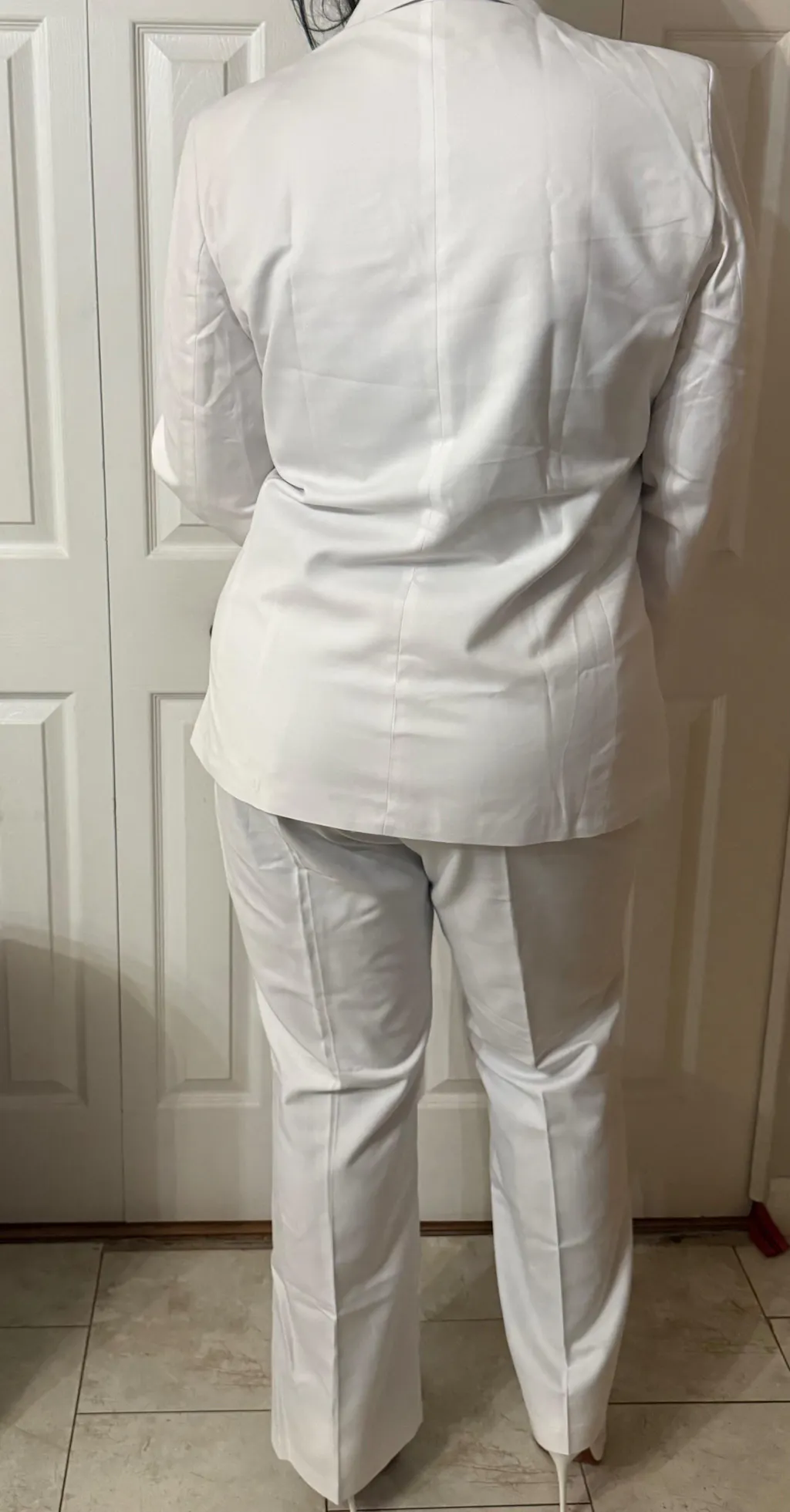 SoloveDress Women's Solid Notch Lapel Hidden Button Two Piece Suit (Blazer+Pants)