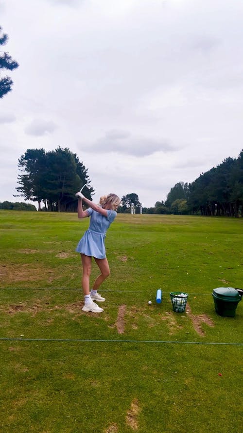 Short-sleeve Athletic 34" Pleated Dresses with Shorts and Pockets