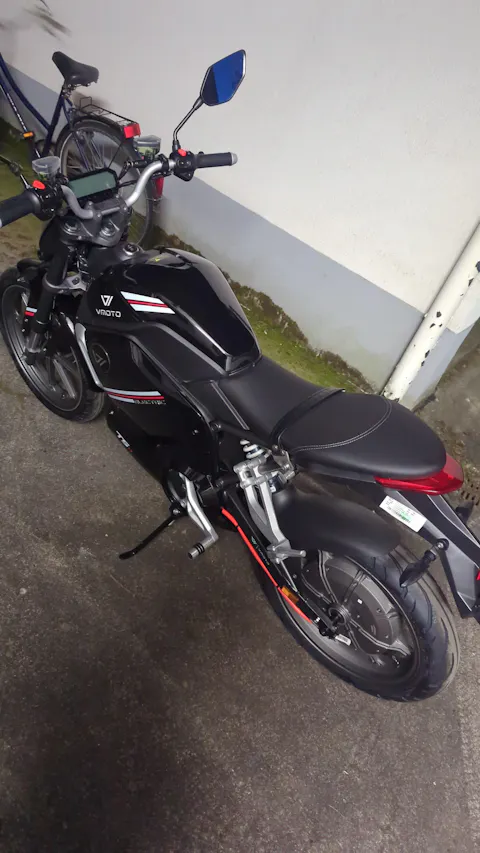 VMOTO TSX 72V – Leistungsstarker 45 km/h Elektroroller im Motorrad-Design