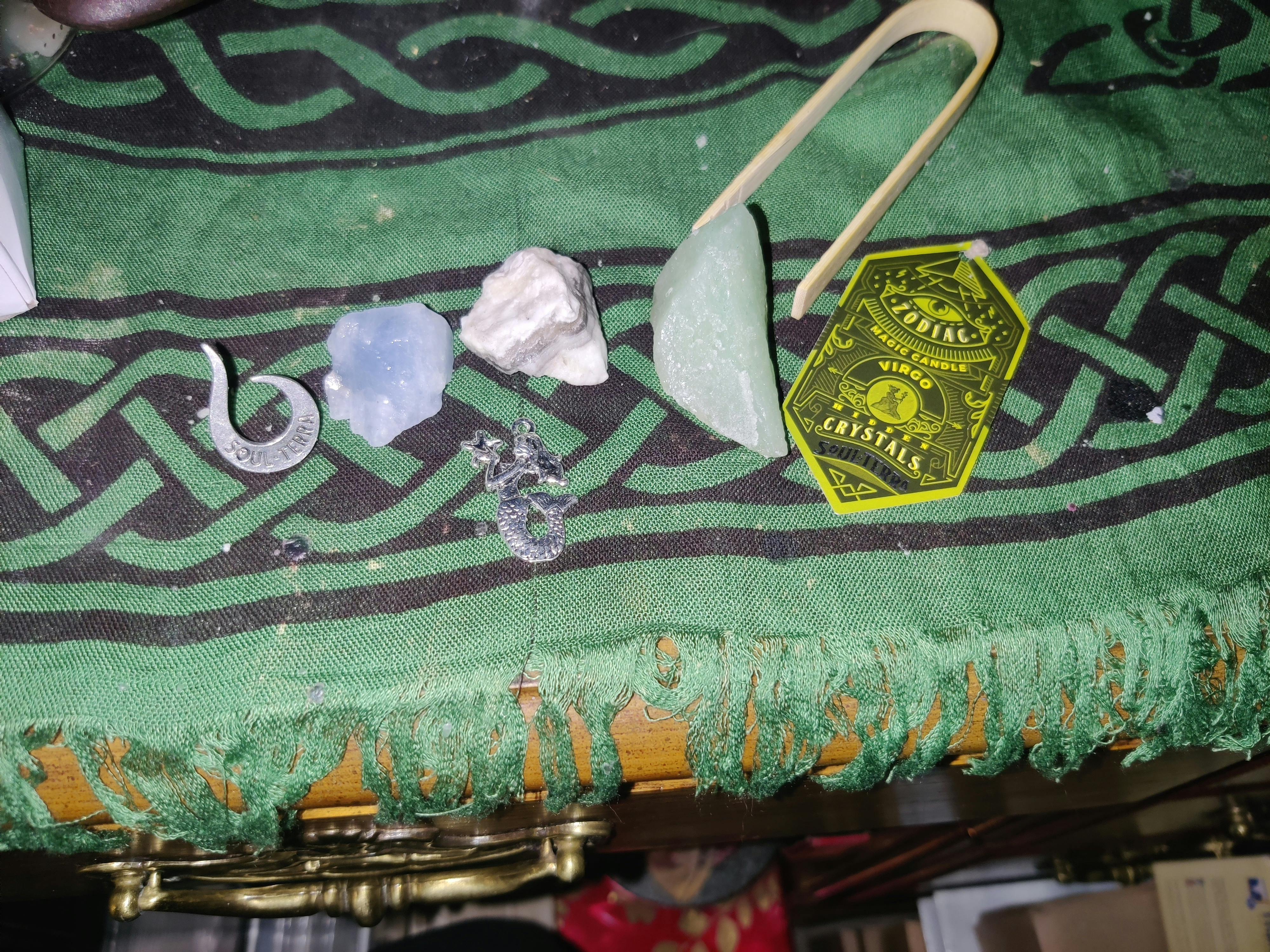 Rise & Sign Zodiac Soaps SoulTerra® Mystery Crystal Candles